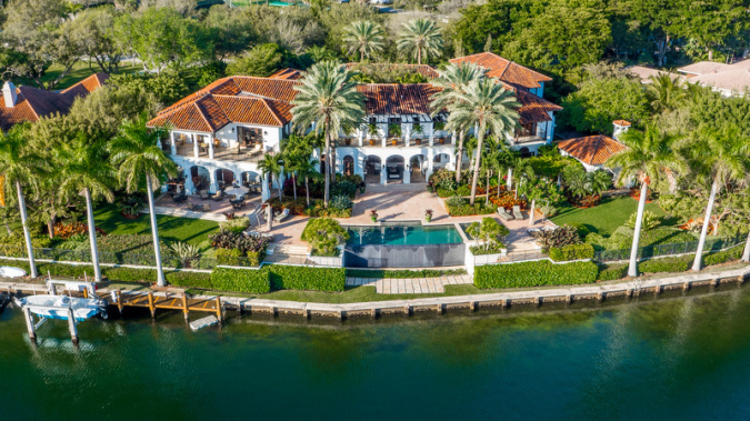 181 Leucadendra Drive With 270' of Glorious Waterfrontage